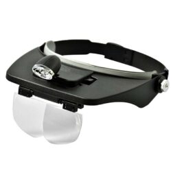 Maschera con lenti di ingrandimento